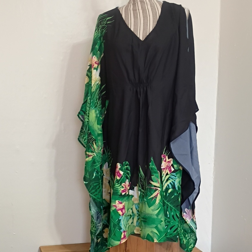 Swimsuits for All Green & Black Tropical Swimsuit Cover Up Size 26/28